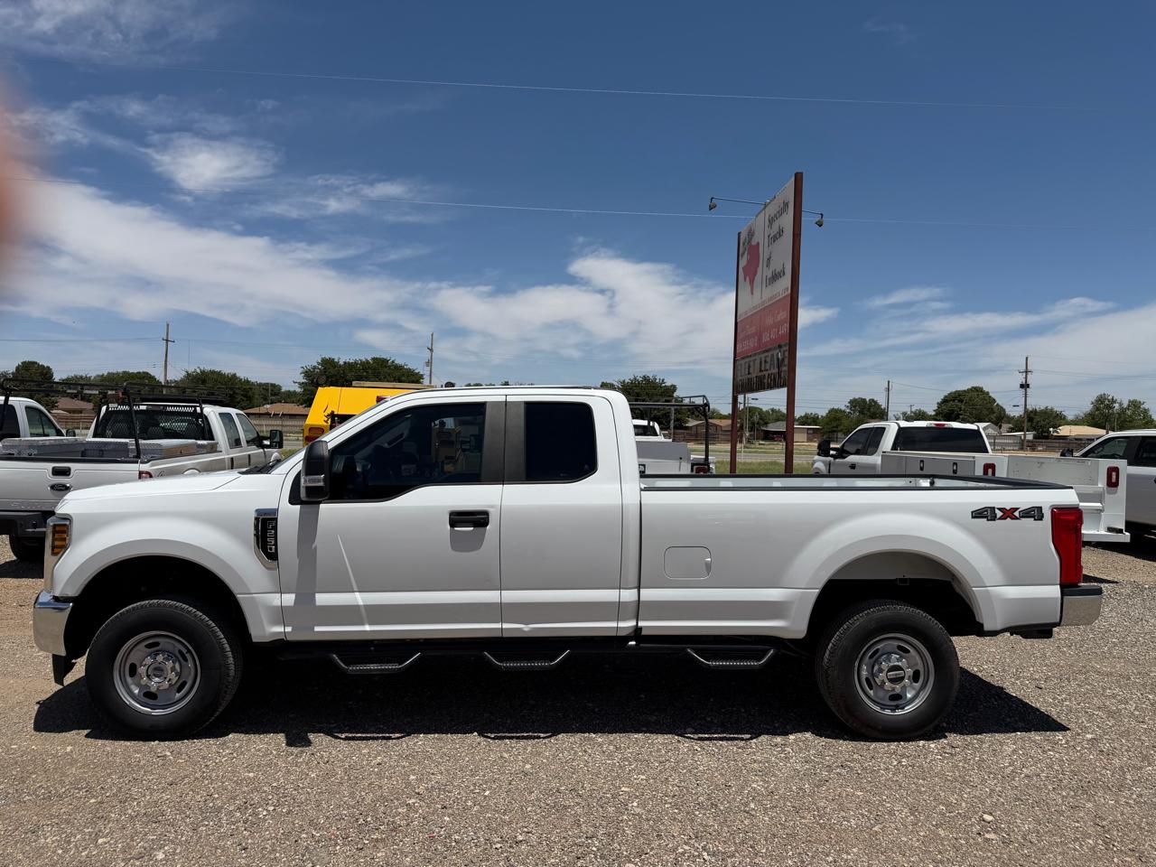Ford F-250 SD XL SuperCab Long Bed 4WD 2019
