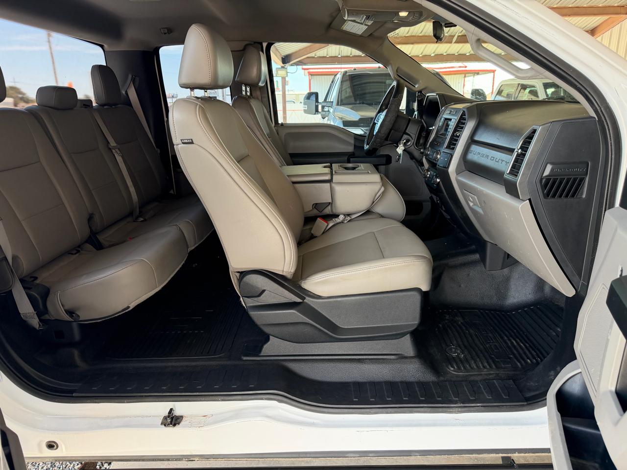Ford F-250 SD XL SuperCab Long Bed 4WD 2019