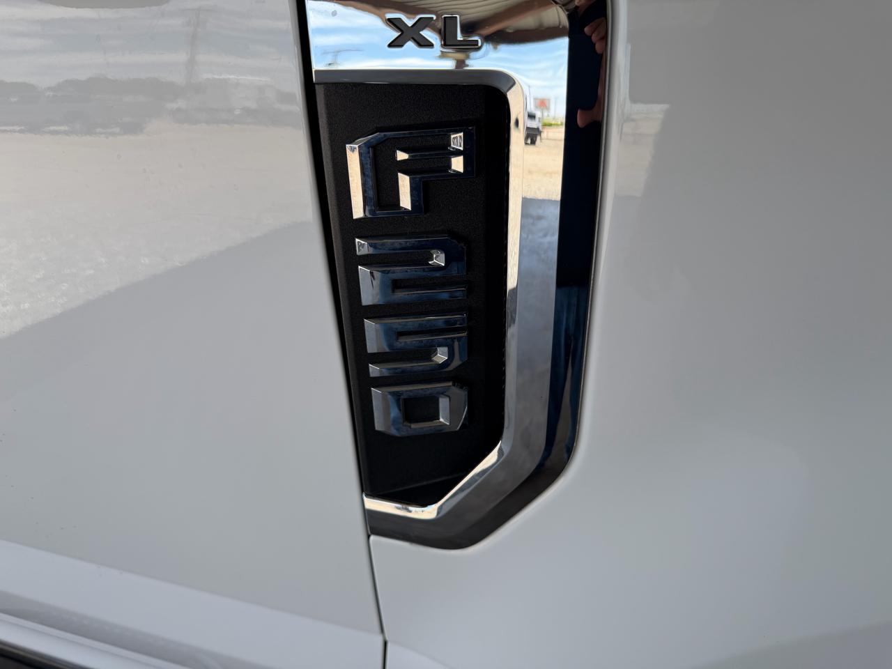 Ford F-250 SD XL SuperCab Long Bed 4WD 2019