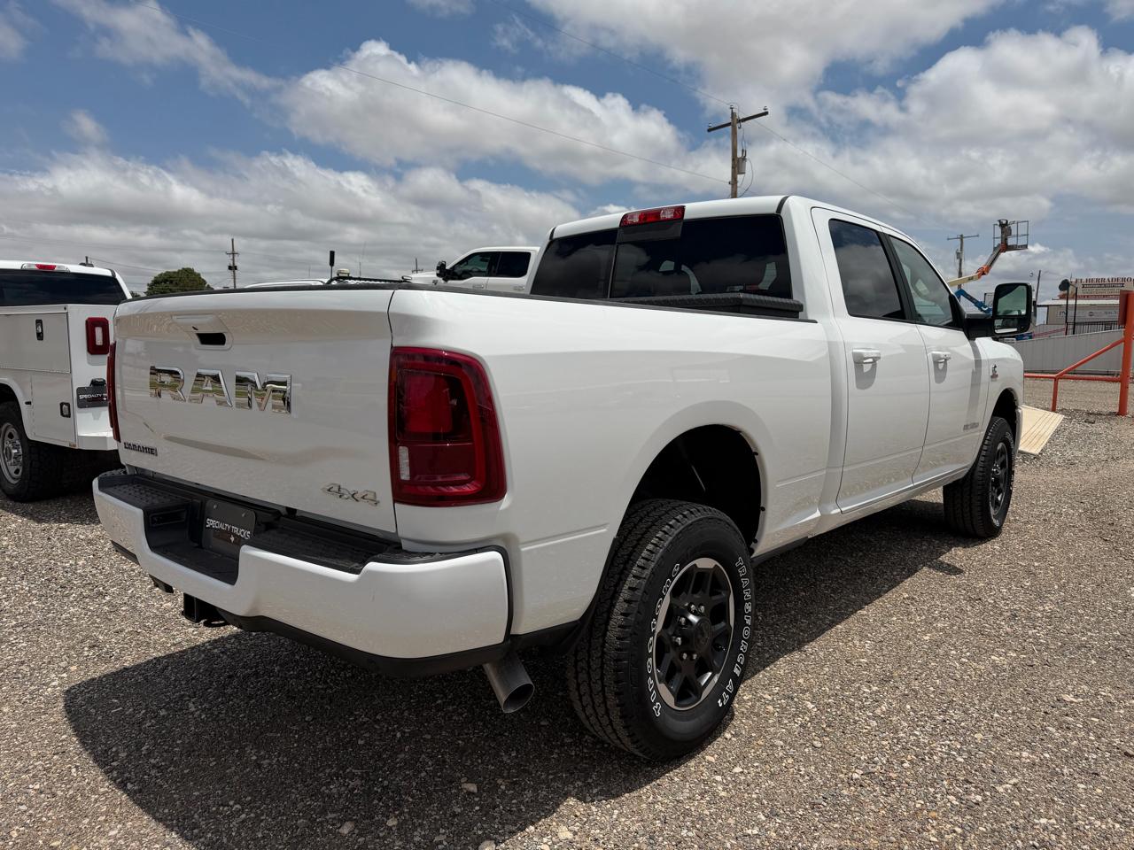 RAM 2500 Laramie Crew Cab 4WD 2026