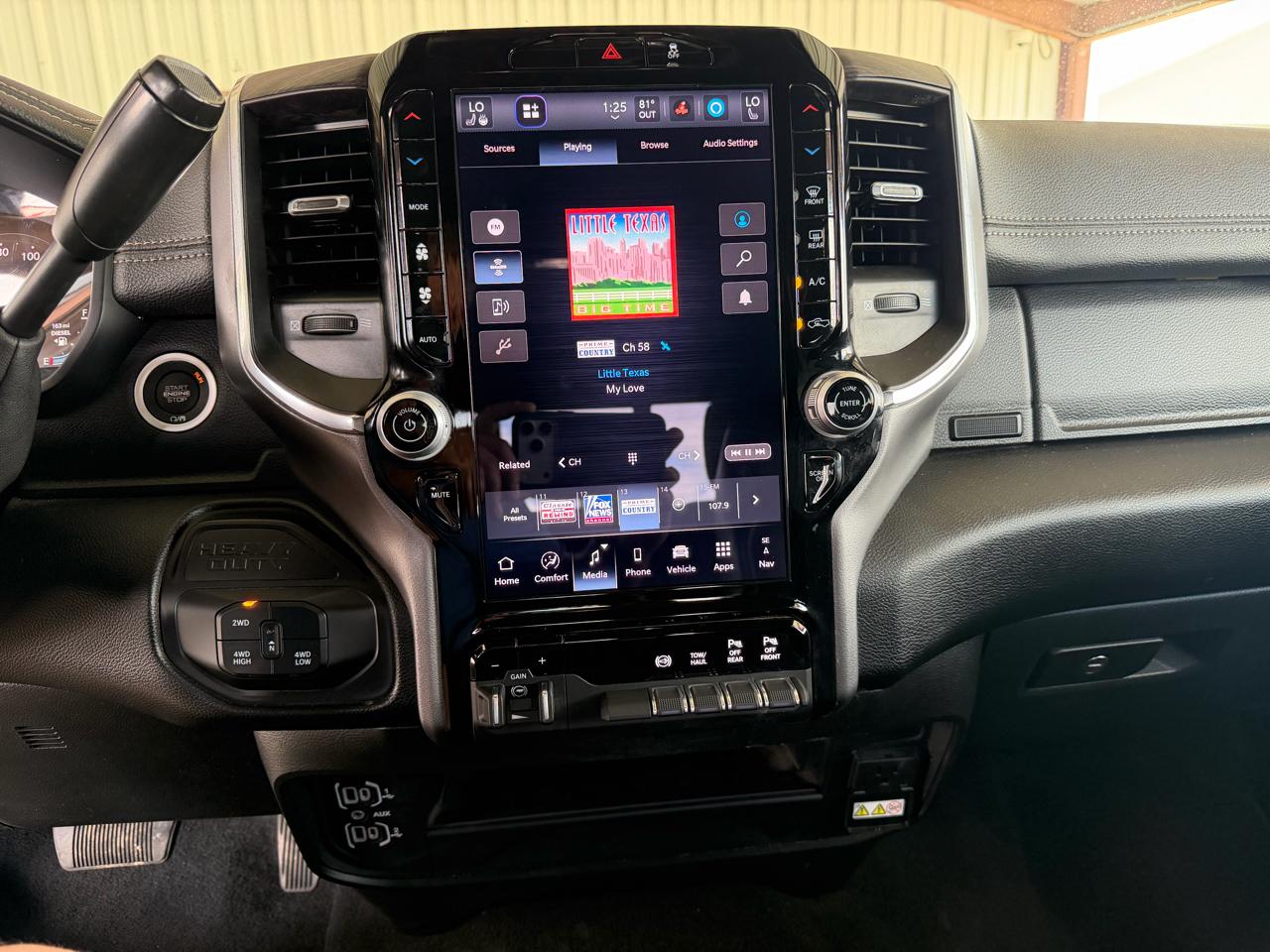 RAM 2500 Laramie Crew Cab 4WD 2026