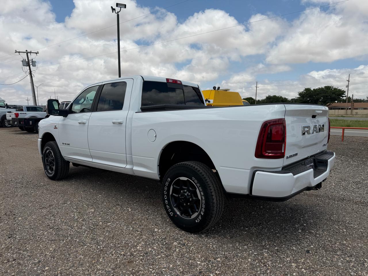 RAM 2500 Laramie Crew Cab 4WD 2026