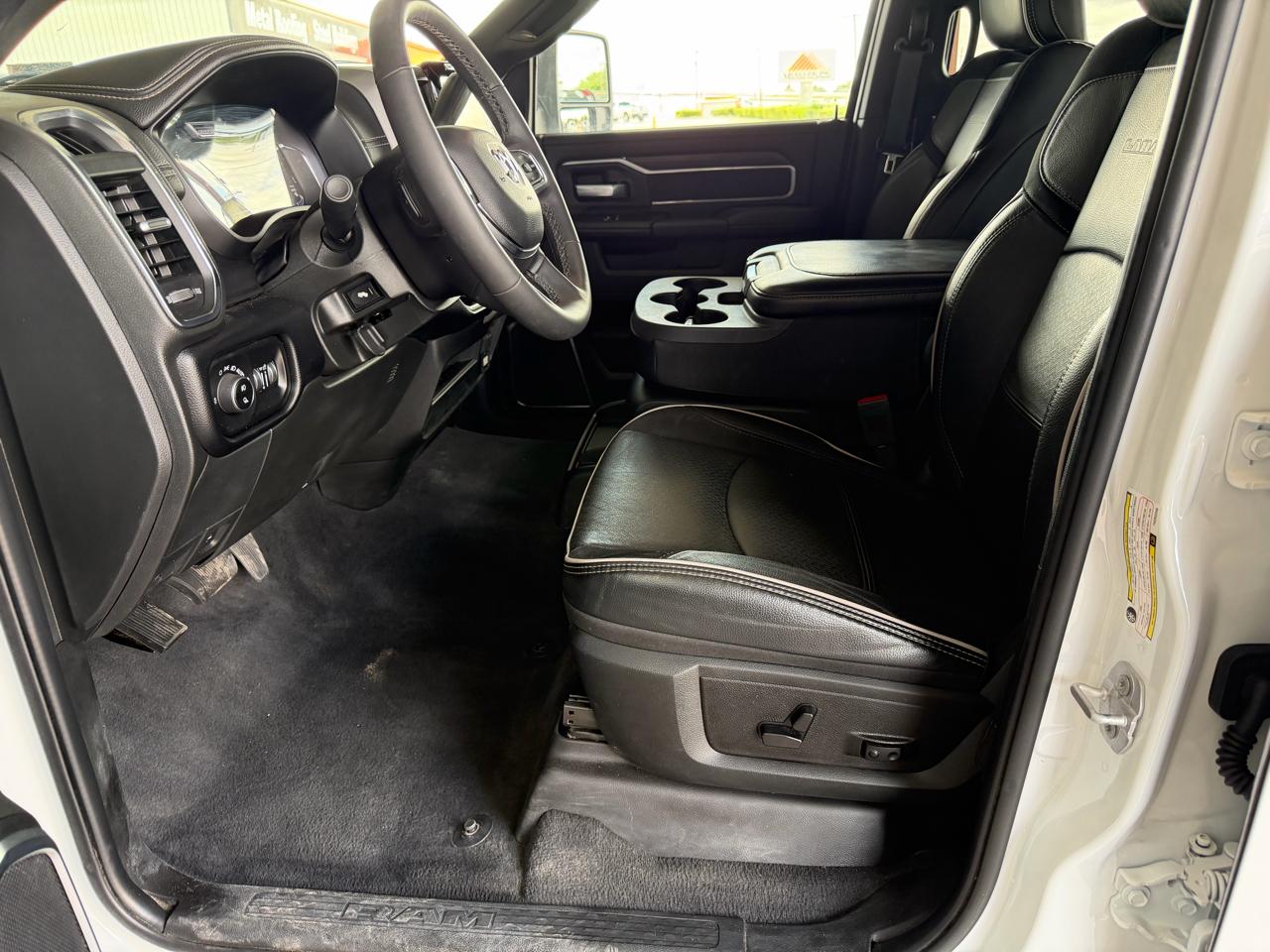 RAM 2500 Laramie Crew Cab 4WD 2026