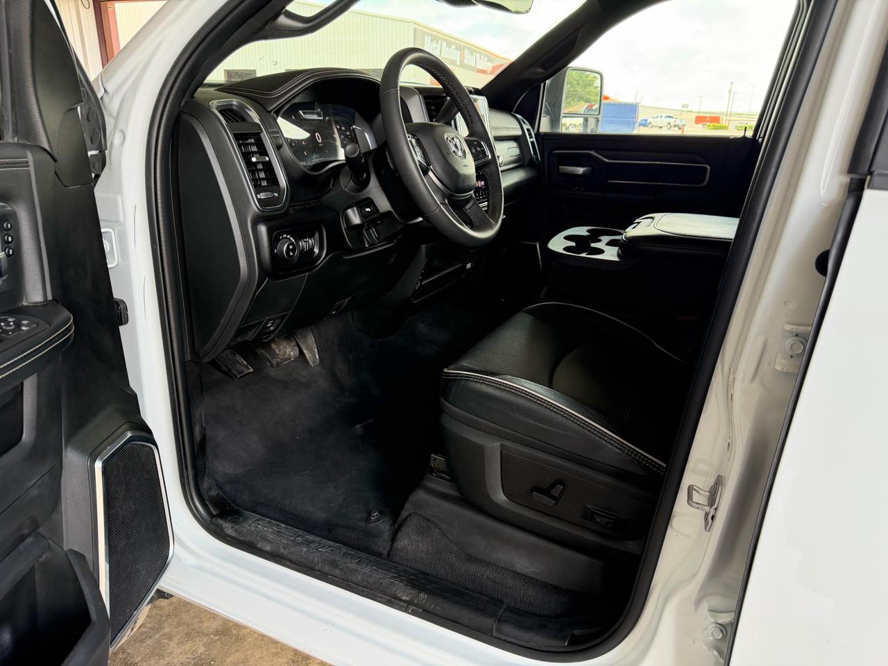 RAM 2500 Laramie Crew Cab 4WD 2026