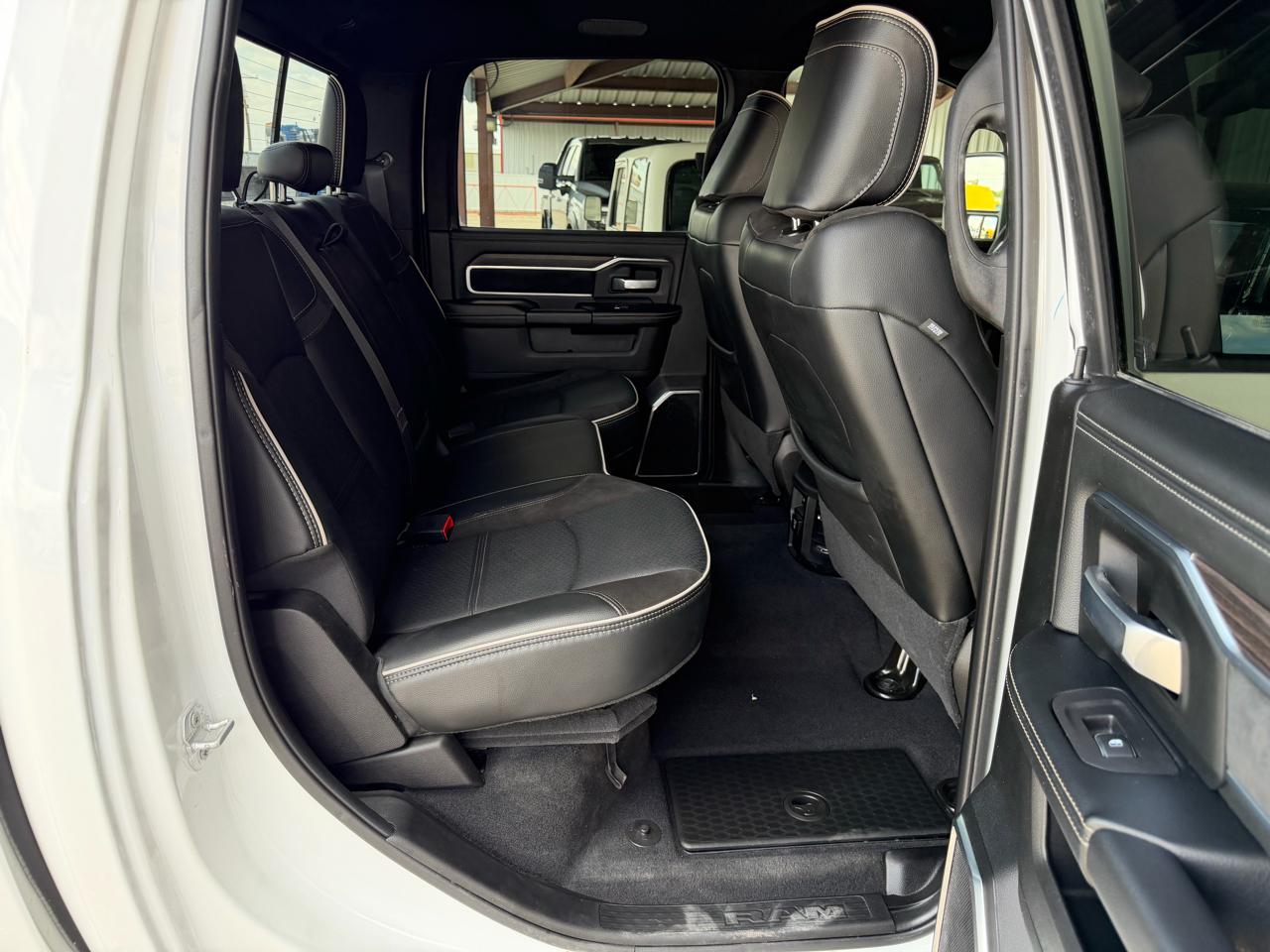 RAM 2500 Laramie Crew Cab 4WD 2026