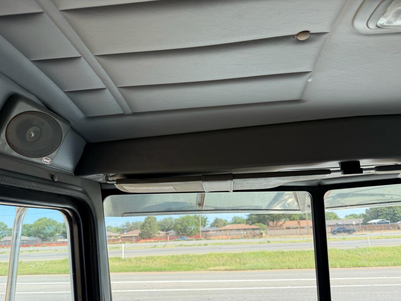 Peterbilt 337  2013