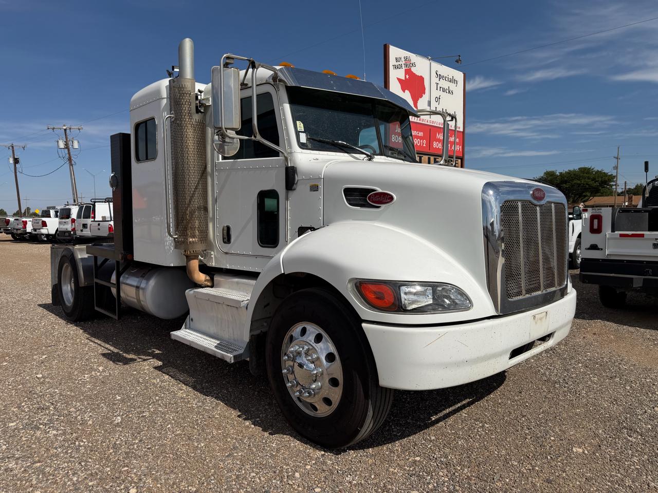 Peterbilt 337  2013