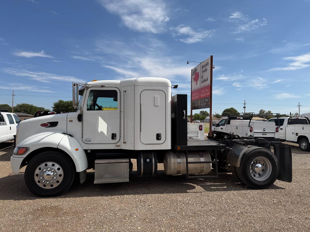 Peterbilt 337  2013