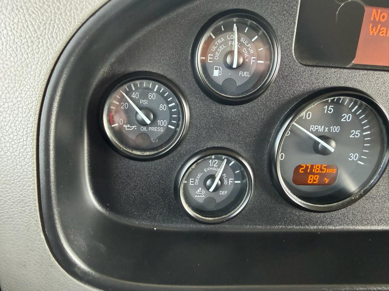 Peterbilt 337  2013