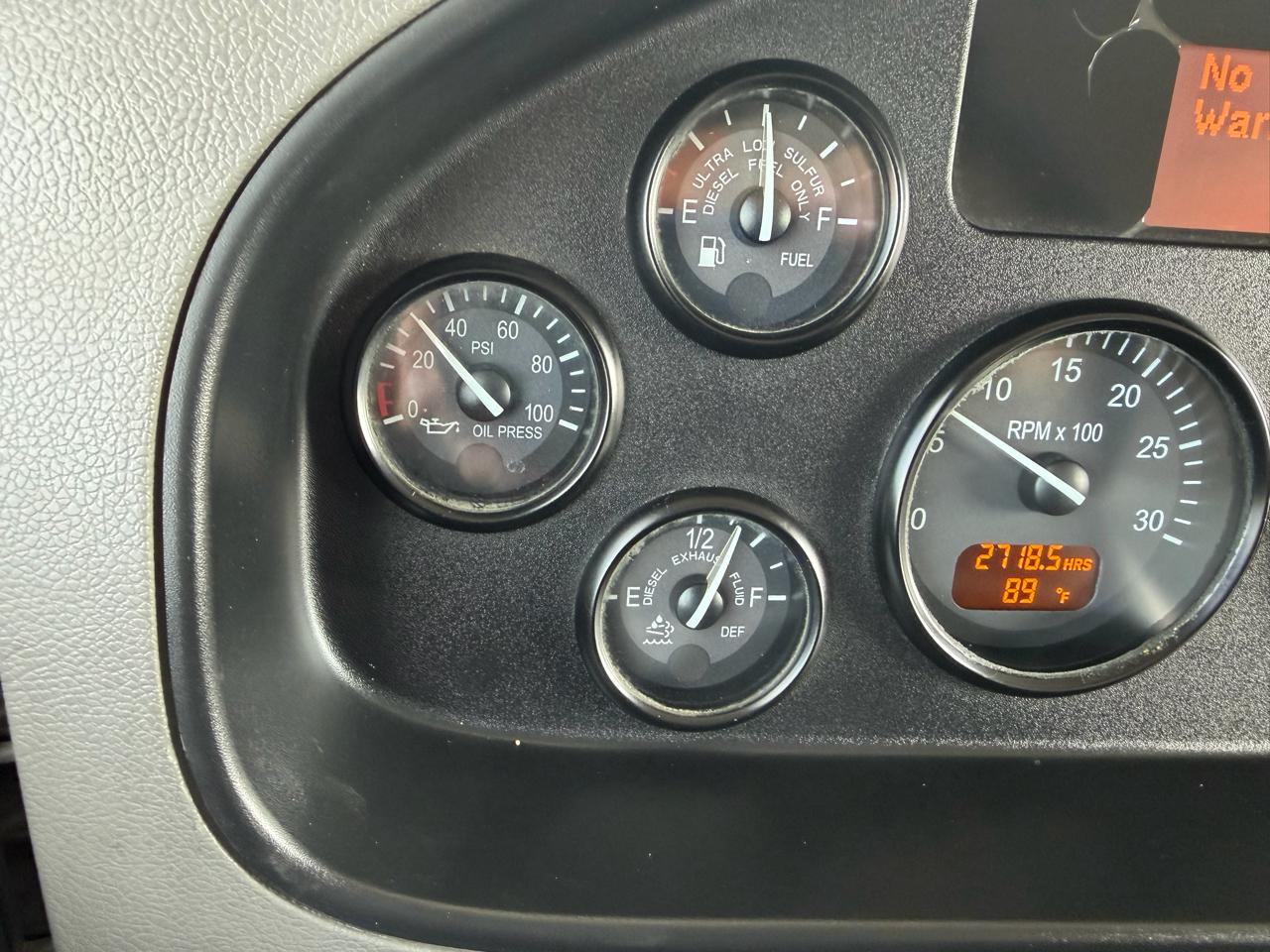 Peterbilt 337  2013