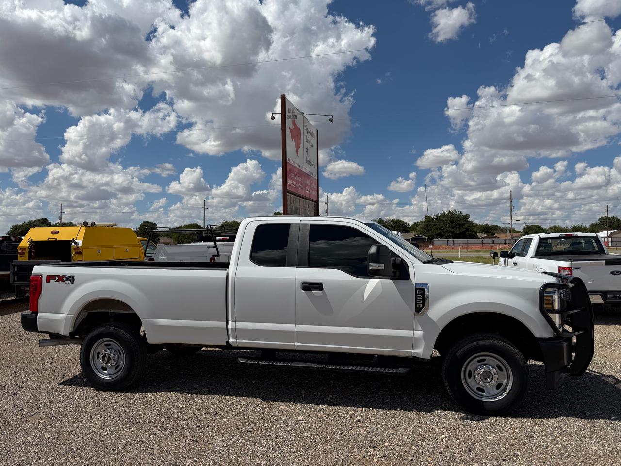 Ford F-250 SD XL SuperCab Long Bed 4WD 2019