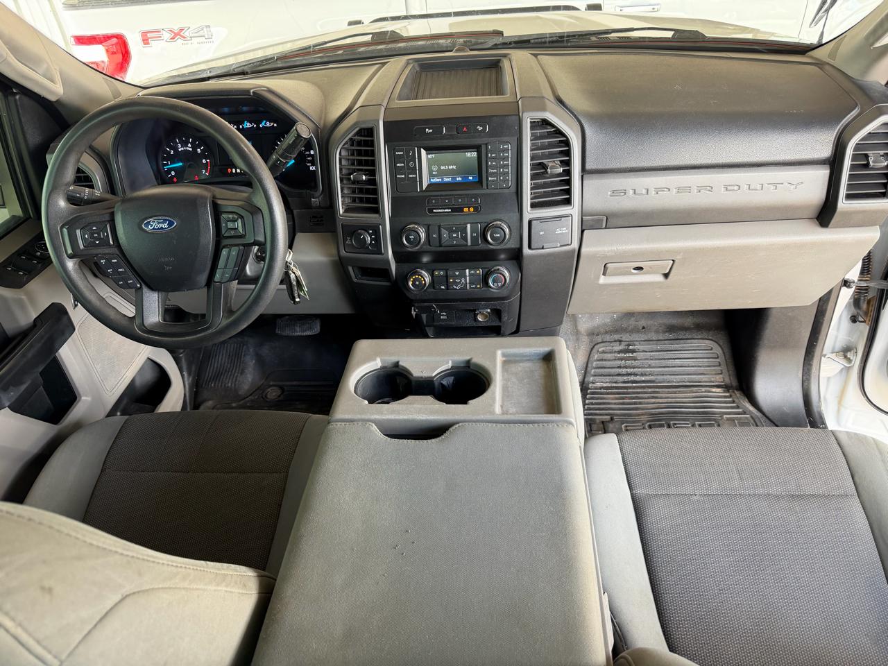 Ford F-250 SD XL SuperCab Long Bed 4WD 2019