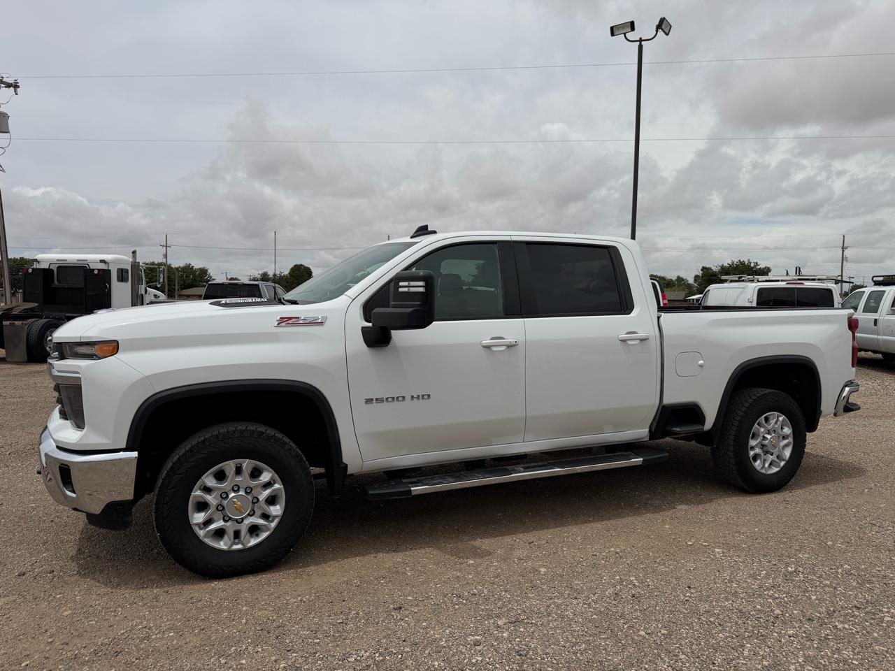 Chevrolet Silverado 2500HD LT Crew Cab Short Box 4WD 2025