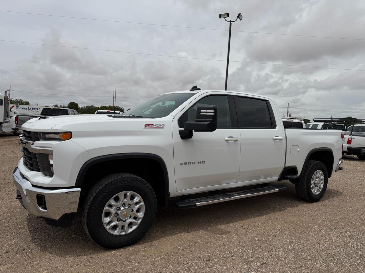 Chevrolet Silverado 2500HD LT Crew Cab Short Box 4WD 2025