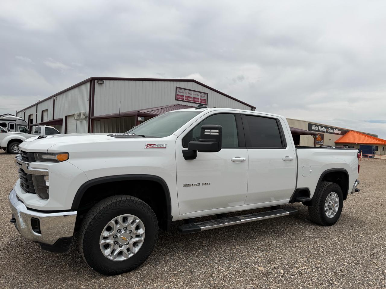 Chevrolet Silverado 2500HD LT Crew Cab Short Box 4WD 2025