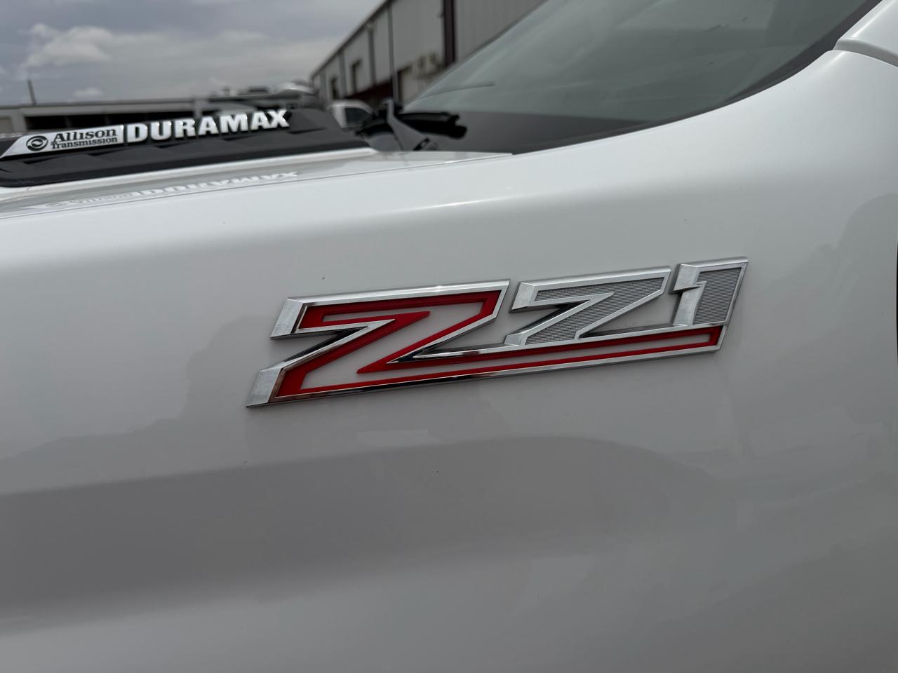 Chevrolet Silverado 2500HD LT Crew Cab Short Box 4WD 2025