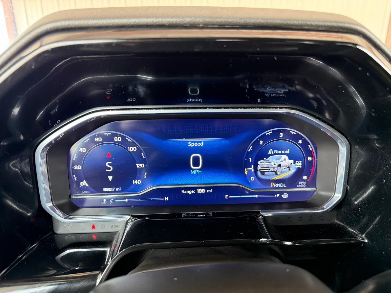 Chevrolet Silverado 2500HD LT Crew Cab Short Box 4WD 2025