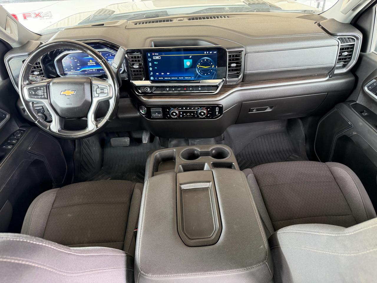Chevrolet Silverado 2500HD LT Crew Cab Short Box 4WD 2025