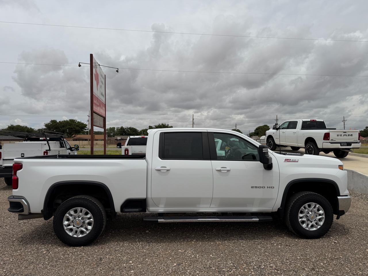 Chevrolet Silverado 2500HD LT Crew Cab Short Box 4WD 2025