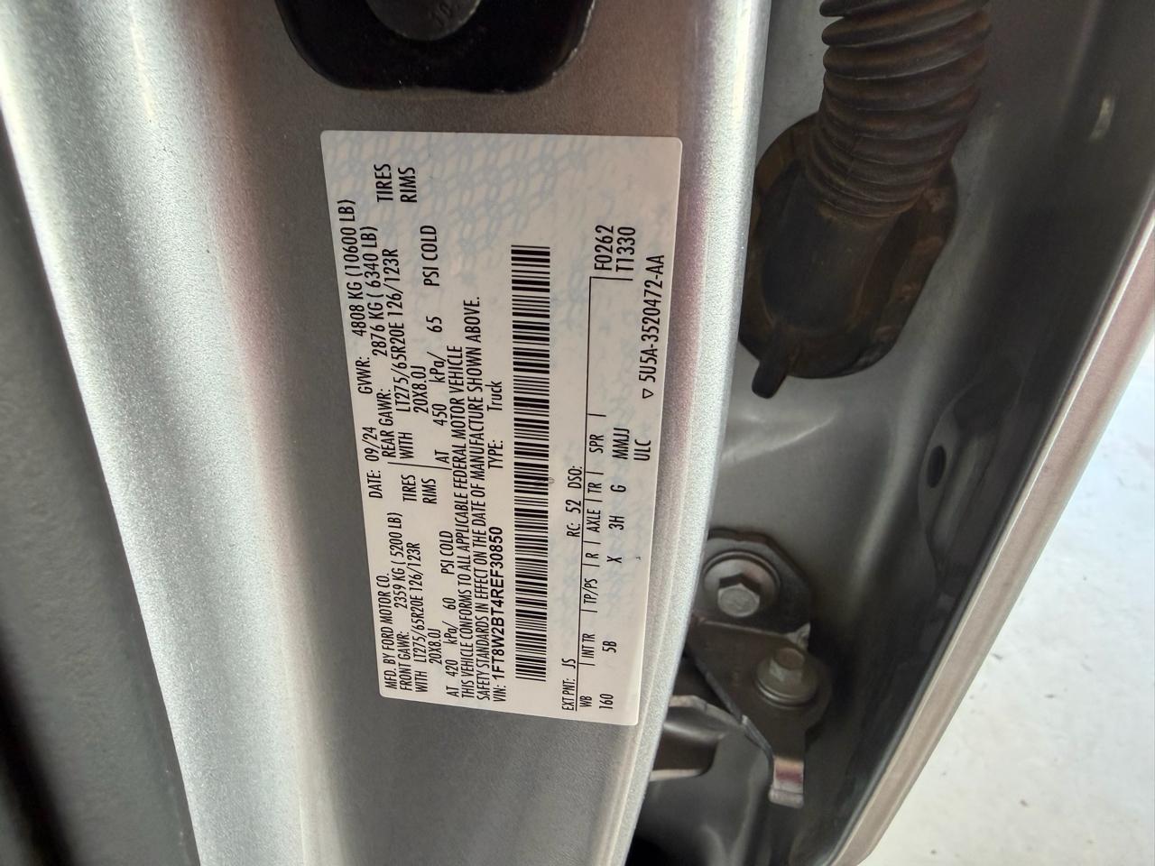 Ford F-250 SD Lariat Crew Cab 4WD 2024