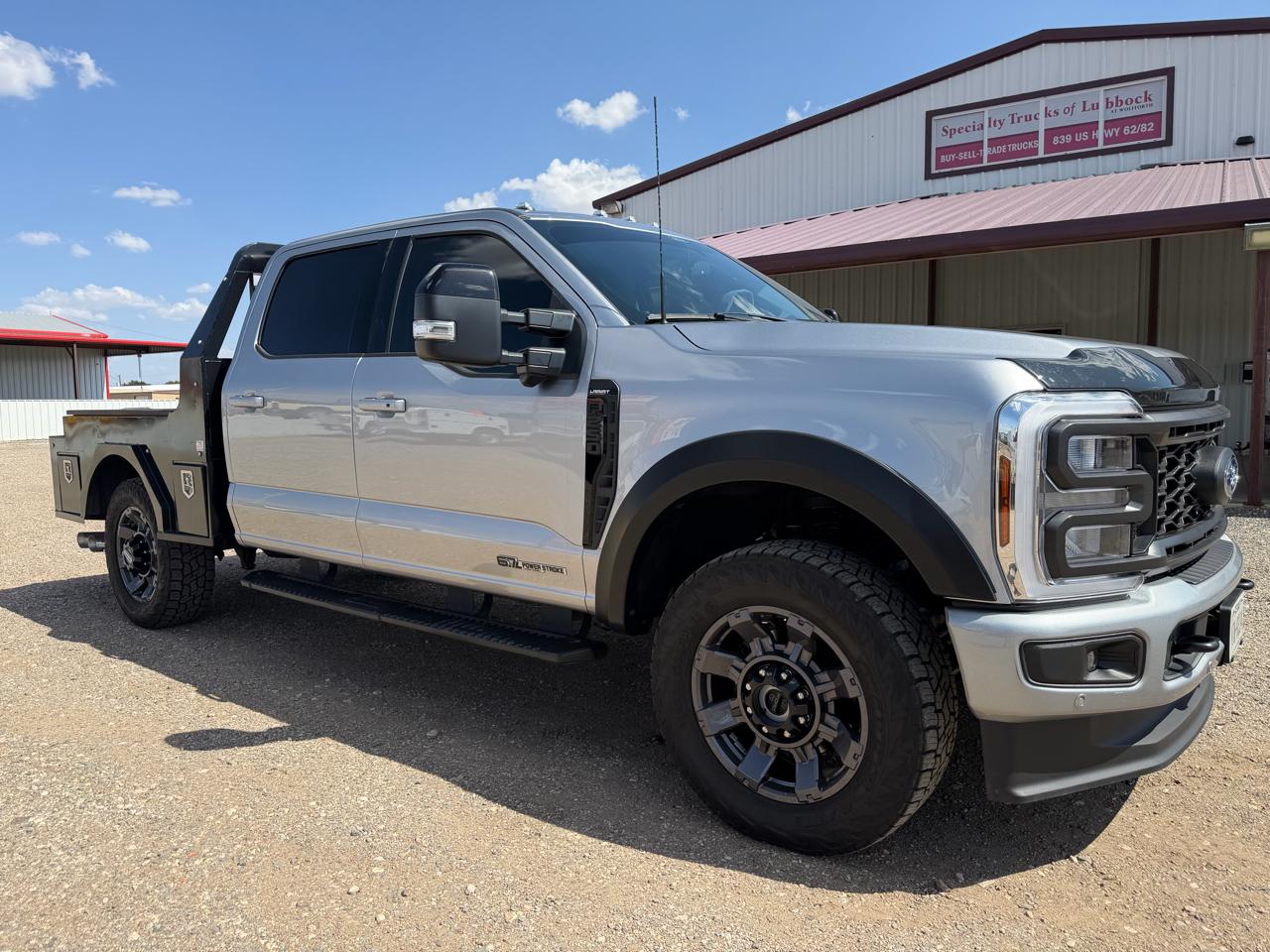 Ford F-250 SD Lariat Crew Cab 4WD 2024