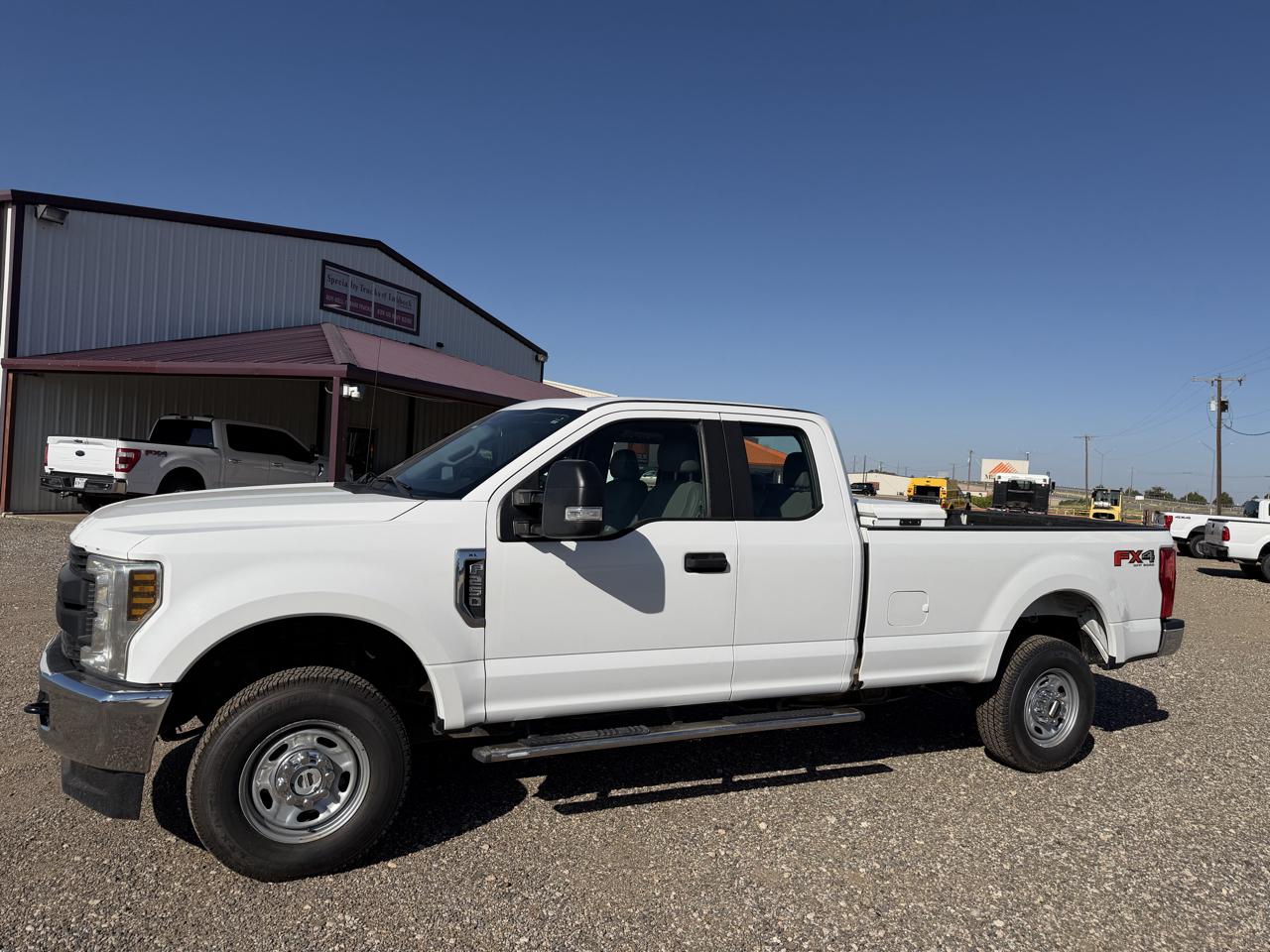 Ford F-250 SD XL SuperCab Long Bed 4WD 2018