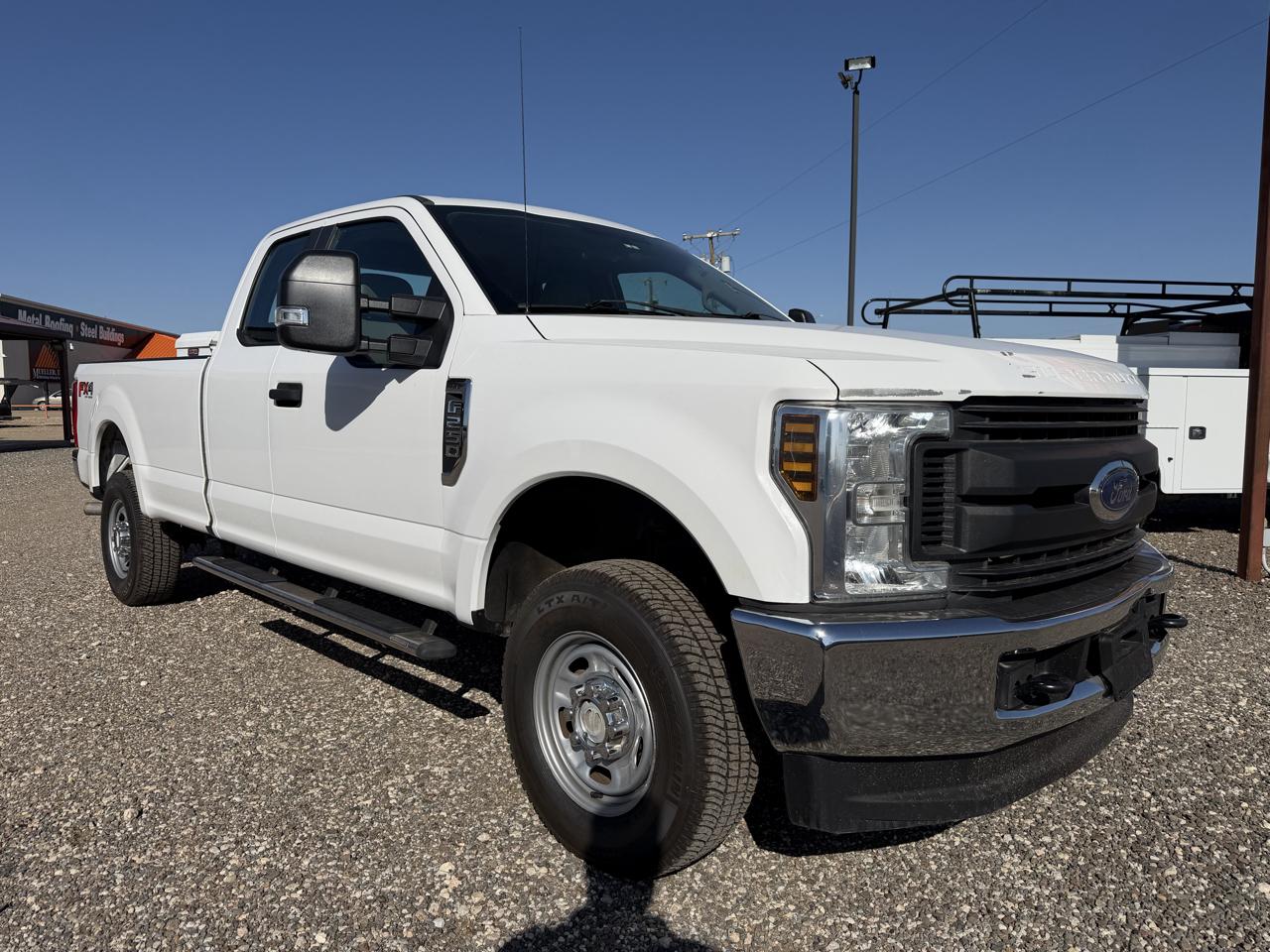 Ford F-250 SD XL SuperCab Long Bed 4WD 2018