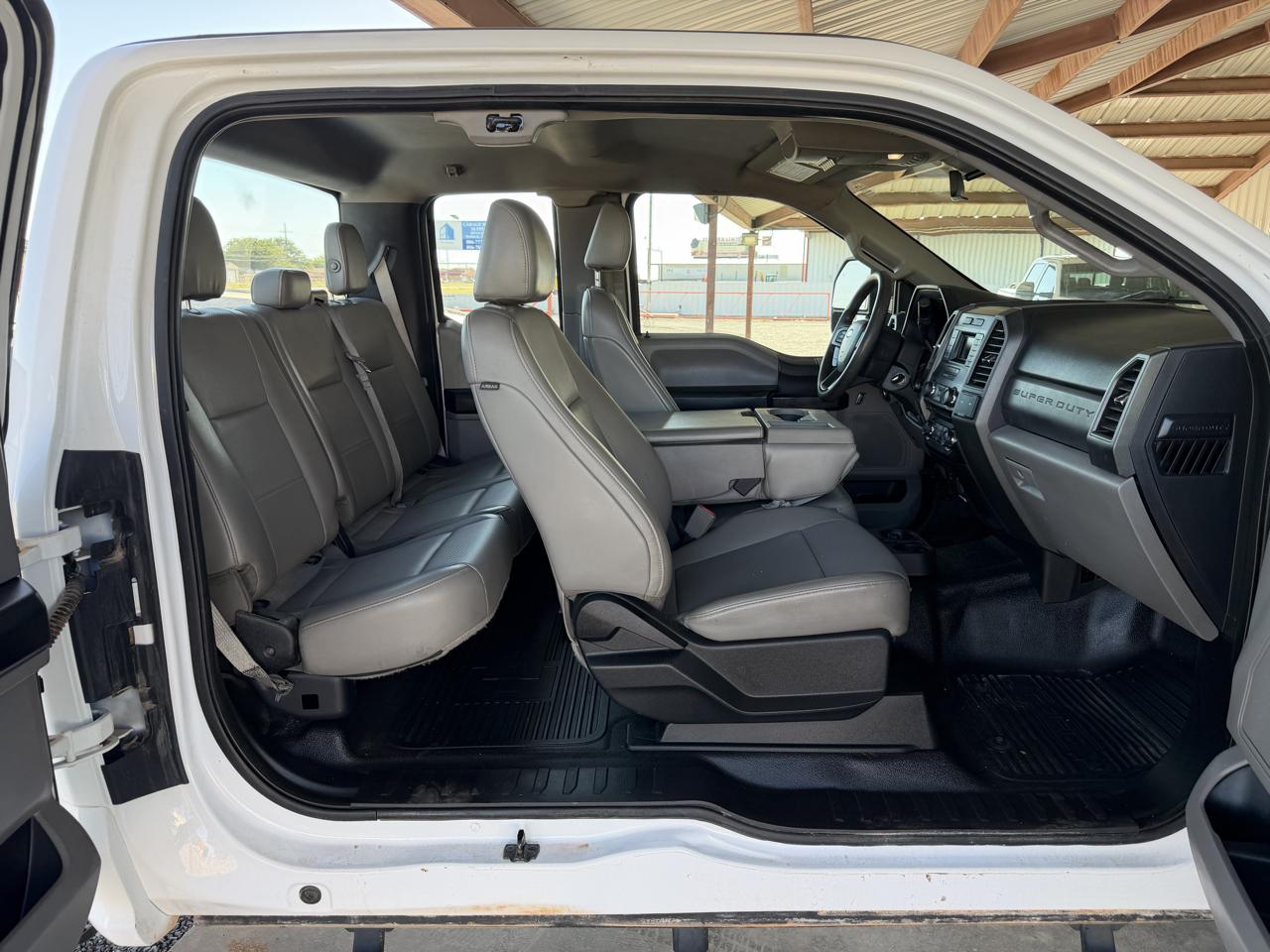 Ford F-250 SD XL SuperCab Long Bed 4WD 2018