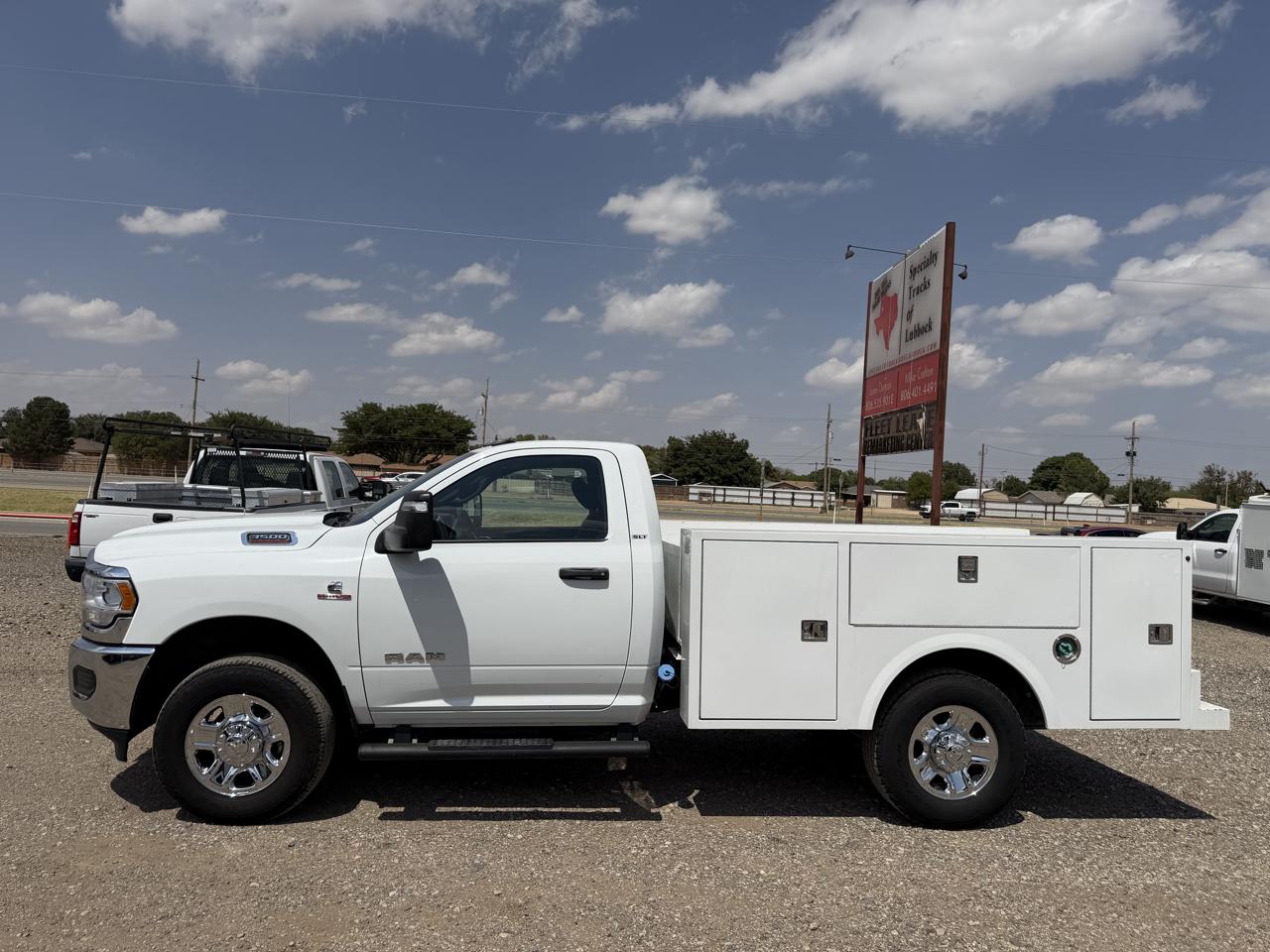 RAM 3500 Regular Cab 4WD 2024