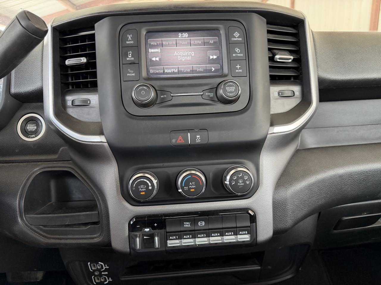RAM 3500 Regular Cab 4WD 2024