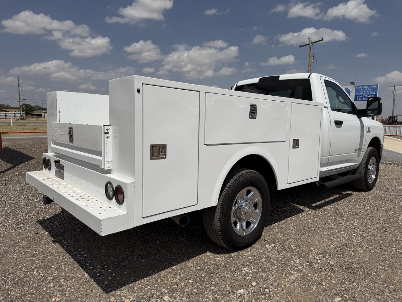 RAM 3500 Regular Cab 4WD 2024