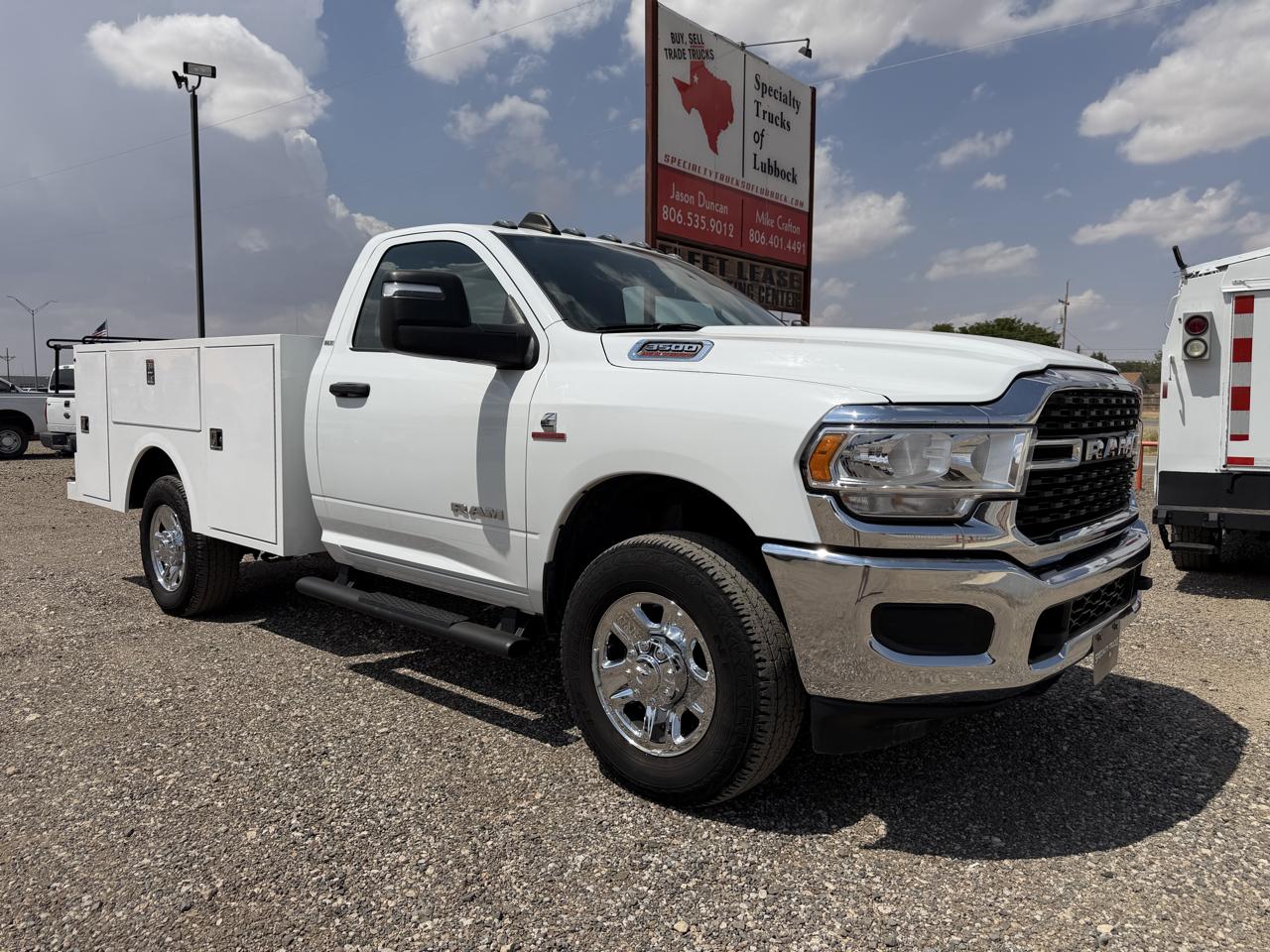 RAM 3500 Regular Cab 4WD 2024