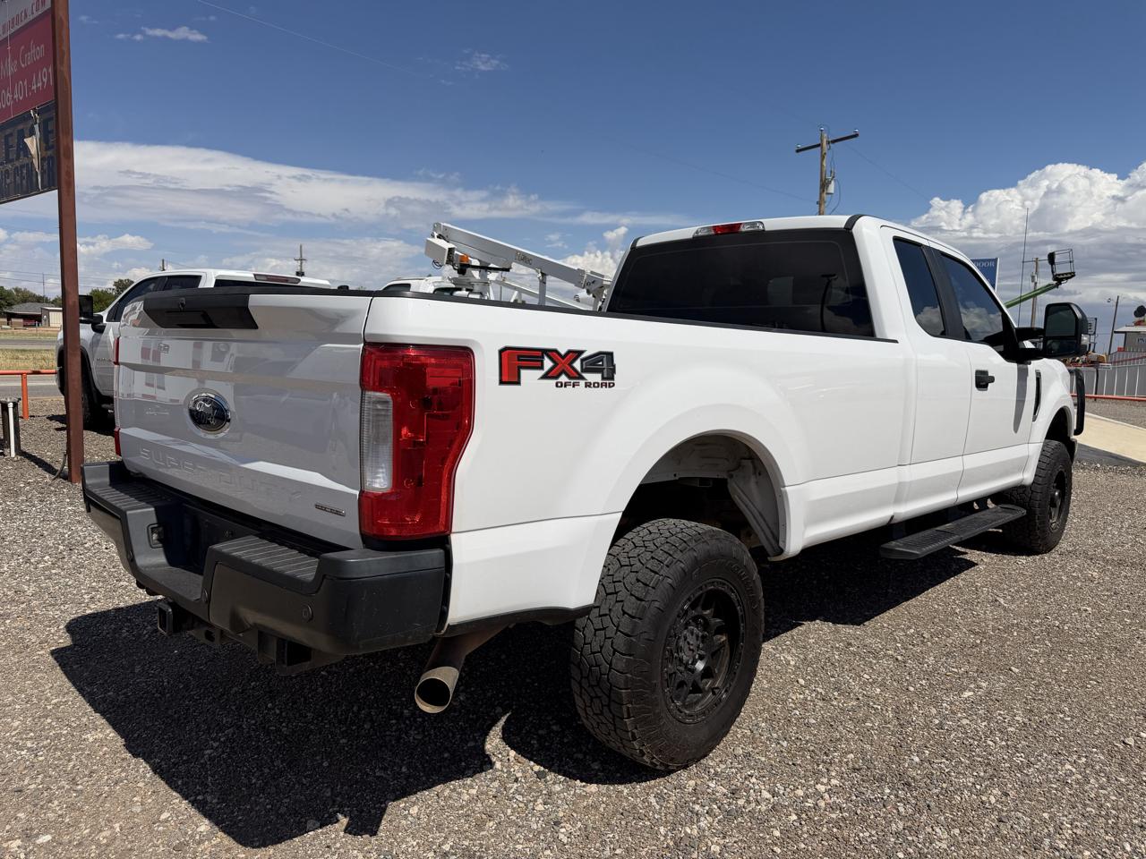 Ford F-250 SD XL SuperCab Long Bed 4WD 2019