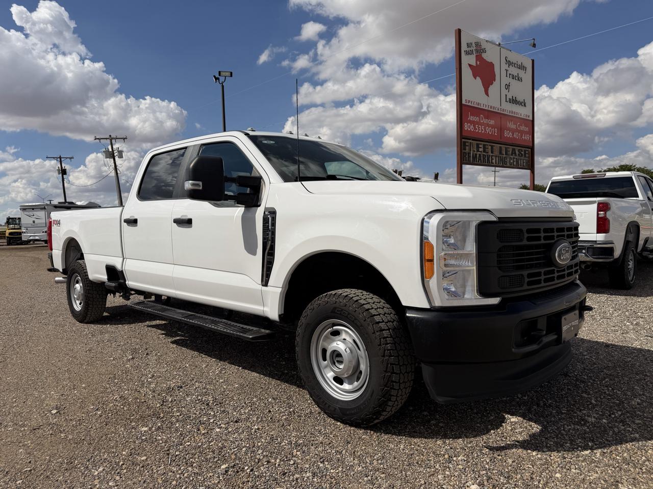 Ford F-250 SD XL Crew Cab Long Bed 4WD 2023