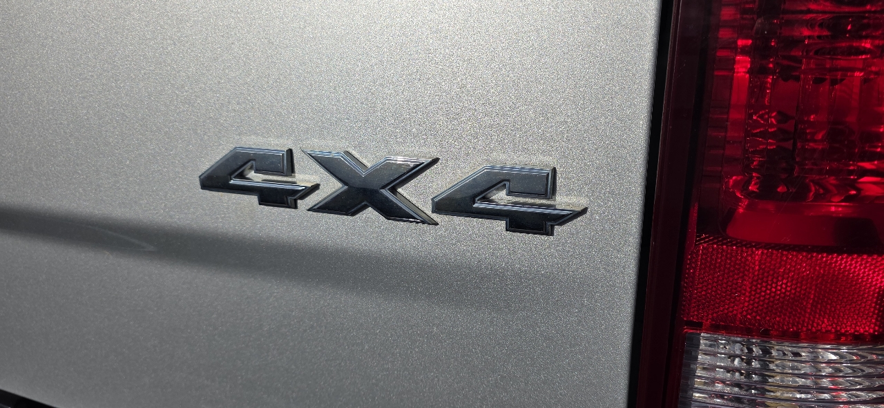 RAM 1500 Big Horn 4x4 Quad Cab 6'4" Box 2018