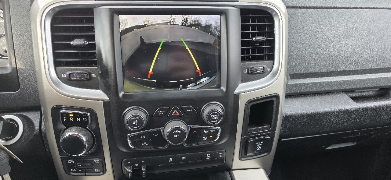 RAM 1500 Big Horn 4x4 Quad Cab 6'4" Box 2018