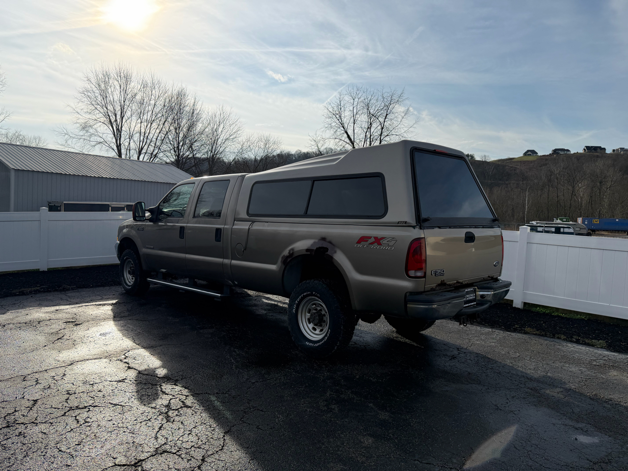 Ford Super Duty F-350 SRW Crew Cab 156" Harley-Davidson 4WD 2004