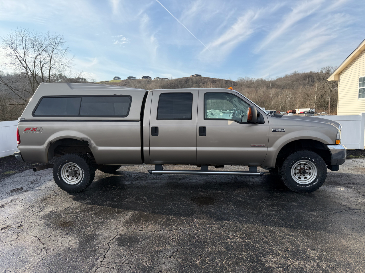 Ford Super Duty F-350 SRW Crew Cab 156" Harley-Davidson 4WD 2004