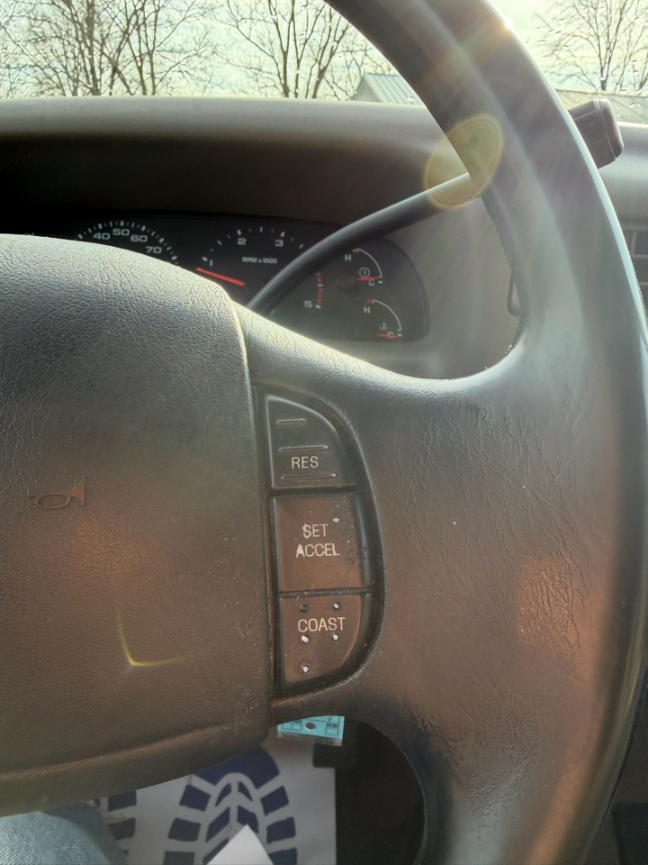 Ford Super Duty F-350 SRW Crew Cab 156" Harley-Davidson 4WD 2004