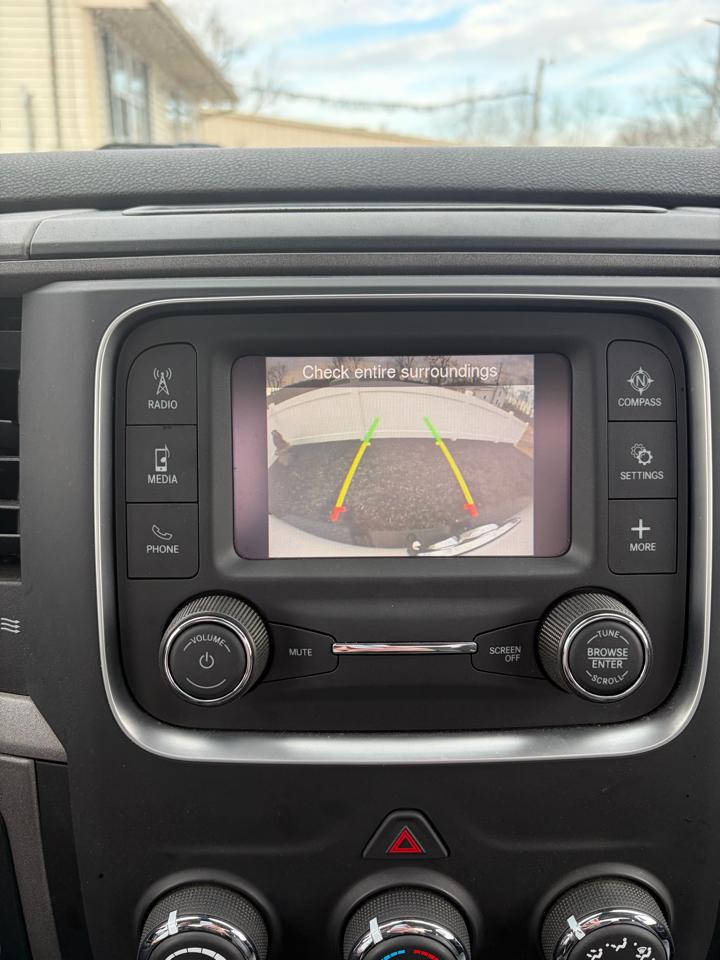 RAM 1500 Classic Tradesman 4x2 Reg Cab 8' Box 2022