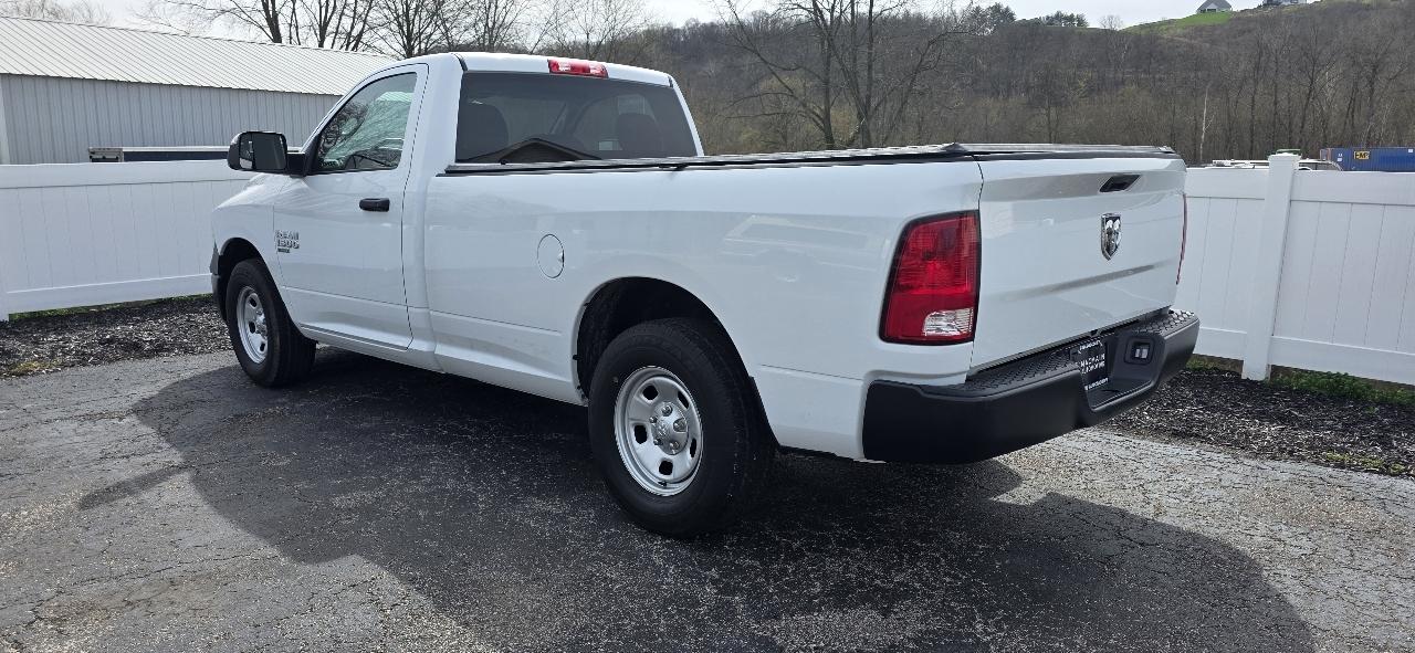 RAM 1500 Classic Tradesman 4x2 Reg Cab 8' Box 2022