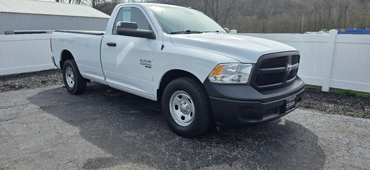 RAM 1500 Classic Tradesman 4x2 Reg Cab 8' Box 2022