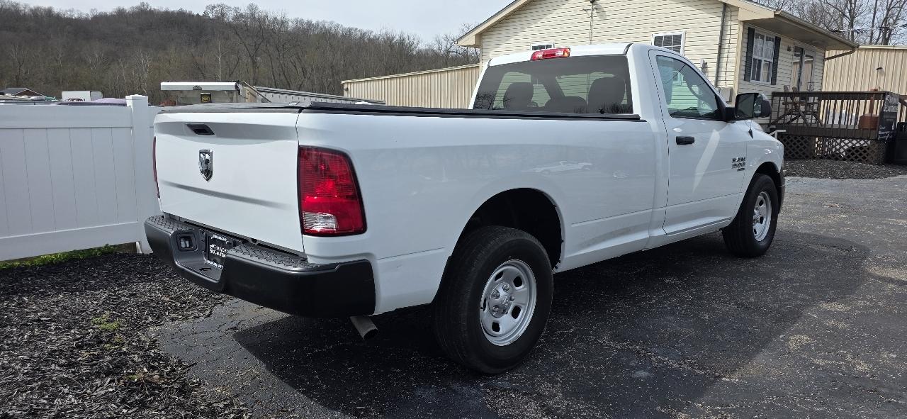 RAM 1500 Classic Tradesman 4x2 Reg Cab 8' Box 2022