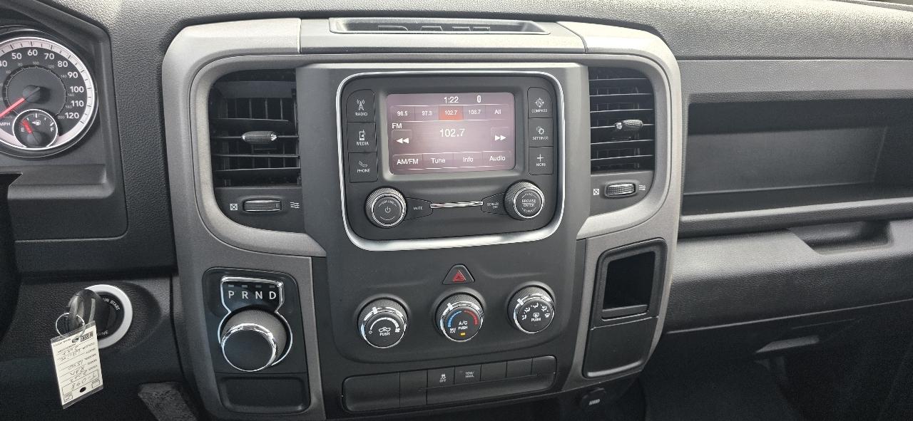 RAM 1500 Classic Tradesman 4x2 Reg Cab 8' Box 2022