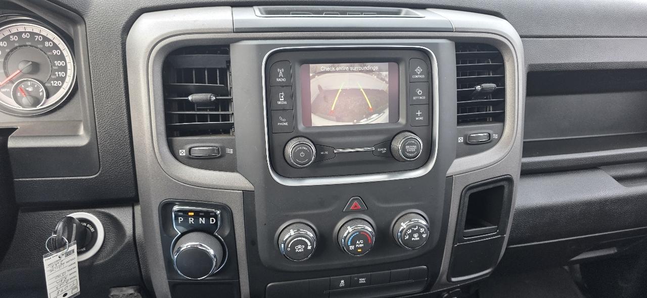 RAM 1500 Classic Tradesman 4x2 Reg Cab 8' Box 2022