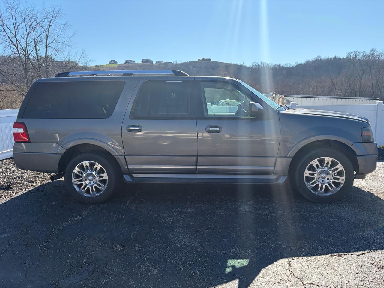 Ford Expedition EL 4WD 4dr Limited 2011