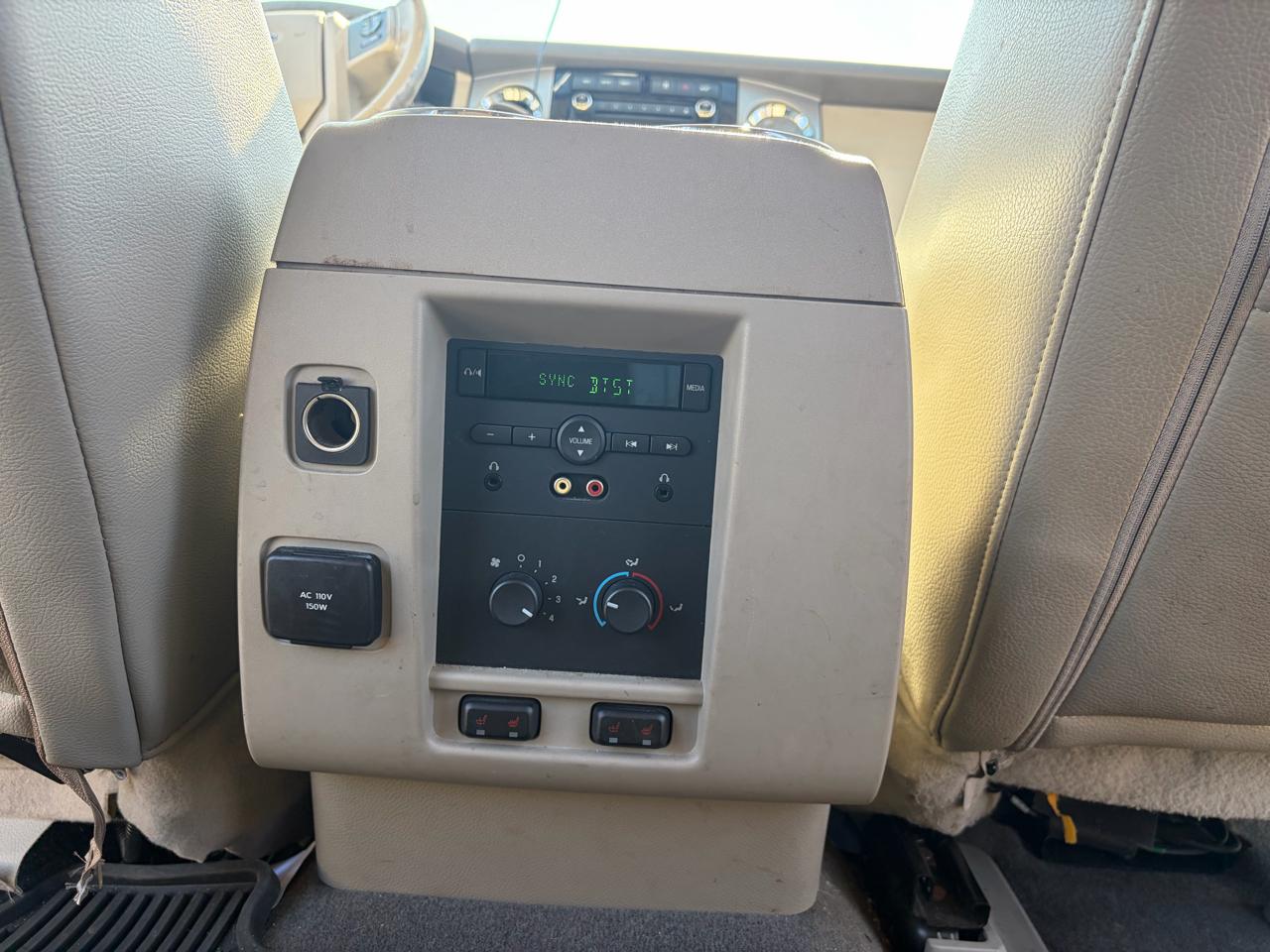 Ford Expedition EL 4WD 4dr Limited 2011