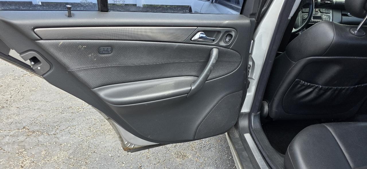 Mercedes-Benz C-Class 4dr Sdn Sport 1.8L Auto 2004