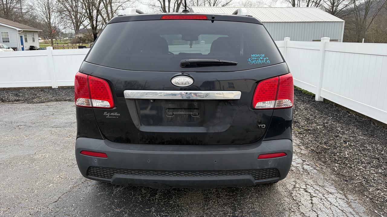 Kia Sorento 2WD 4dr I4 LX 2011