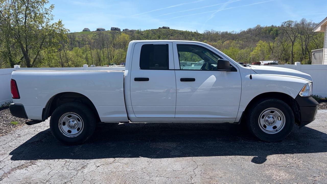 RAM 1500 Classic Tradesman 4x2 Quad Cab 6'4" Box 2021